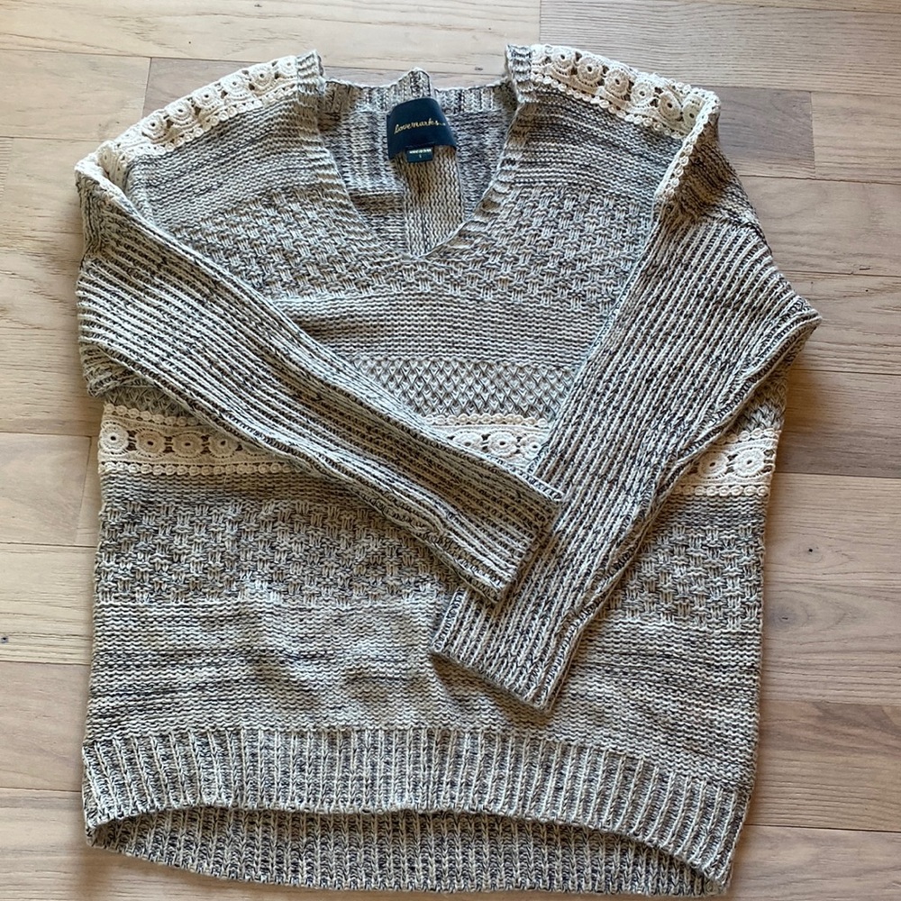 Women’s sweater